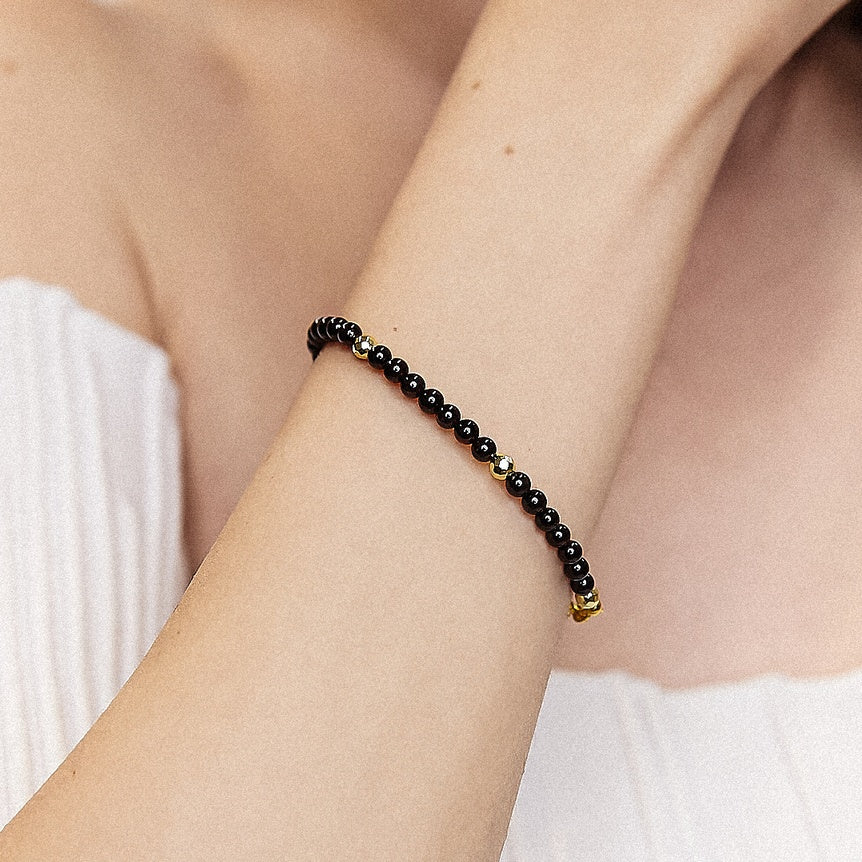 Skinny beaded Garnet bracelet with gold hematite 5mm