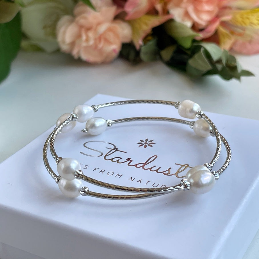 "Innocence" Silver Bangle bracelet