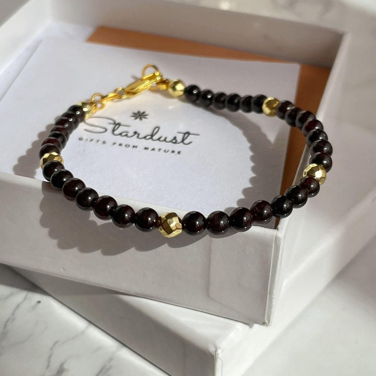 Skinny beaded Garnet bracelet with gold hematite 5mm