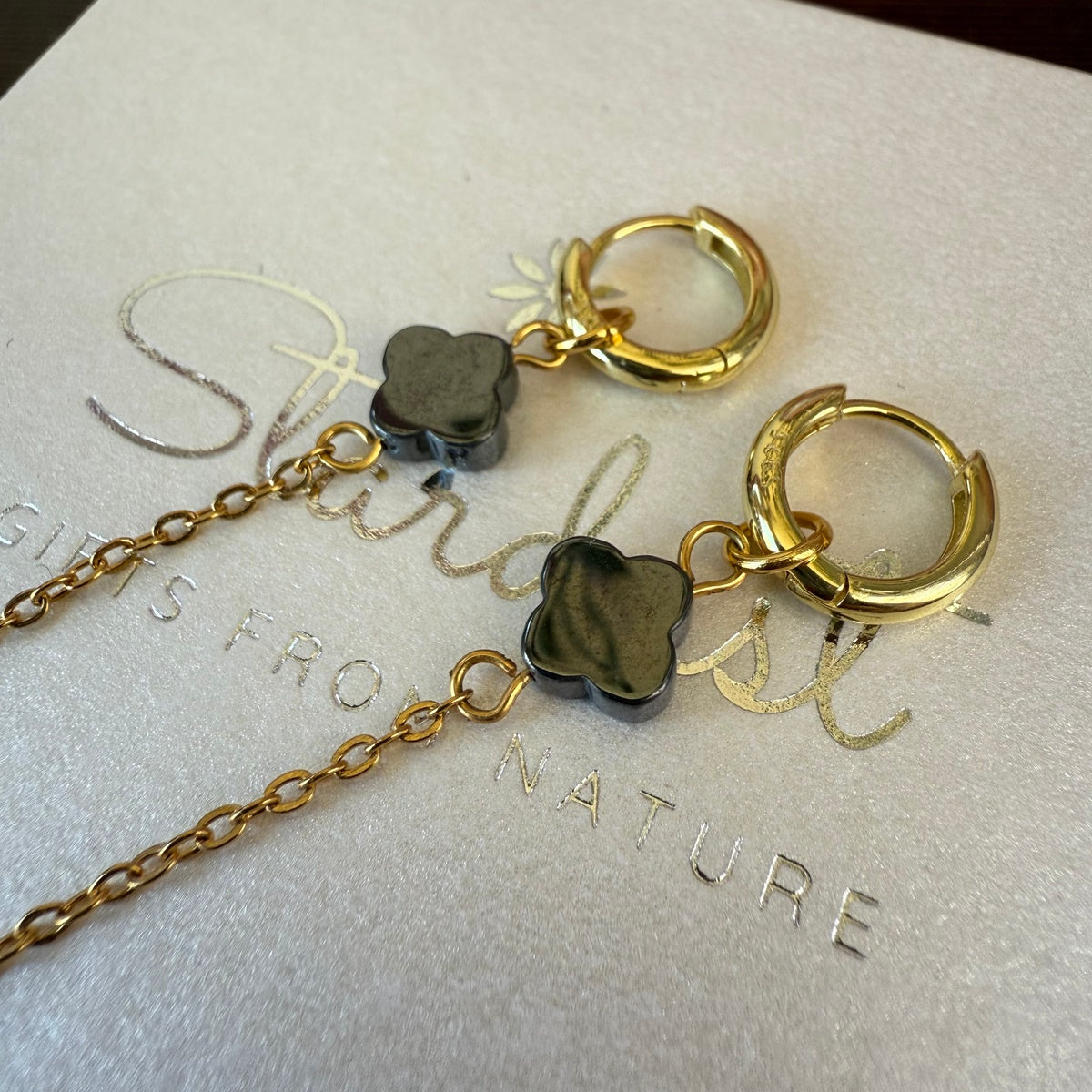 Éclat d’Argent | Handmade Hematite Clover Earrings