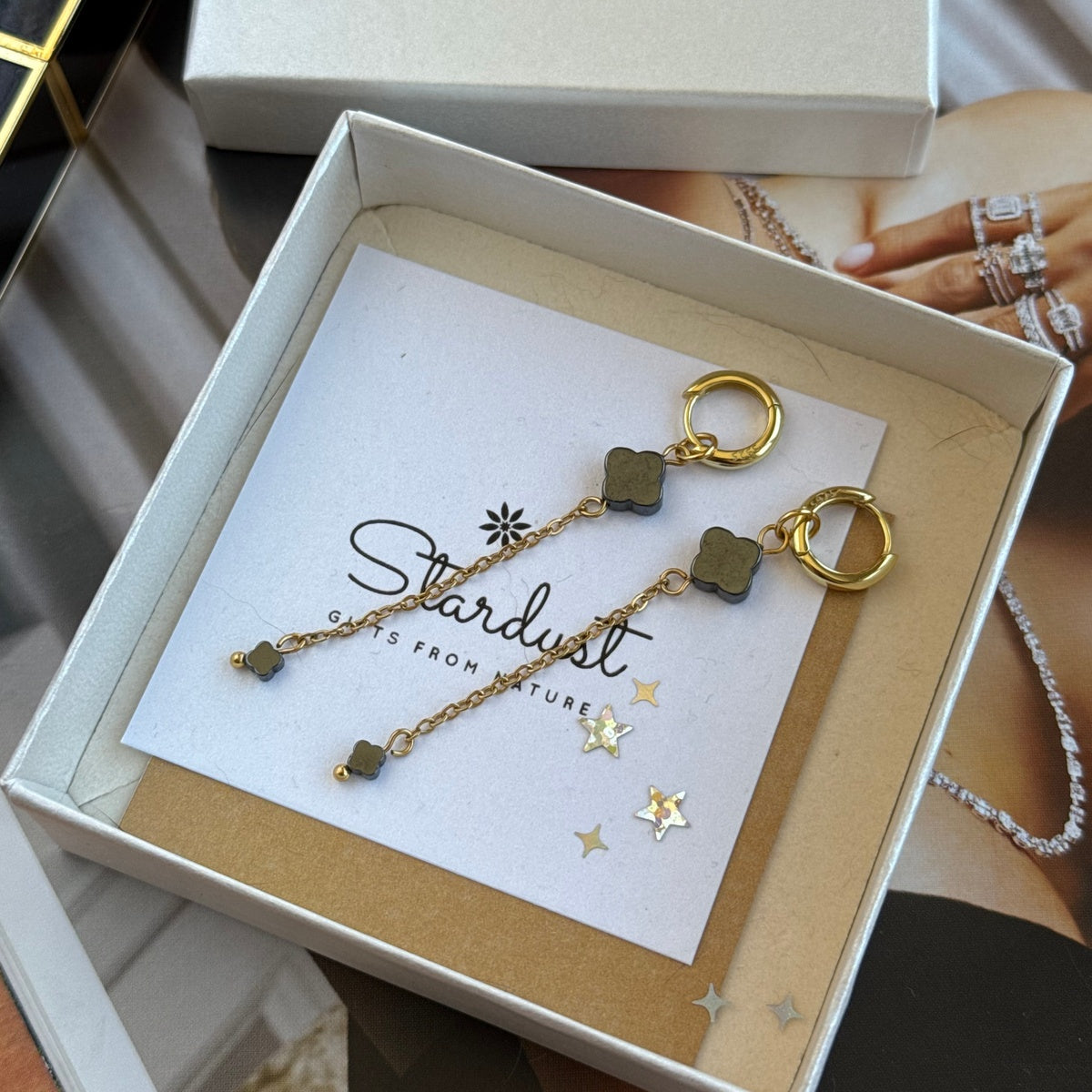 Éclat d’Argent | Handmade Hematite Clover Earrings