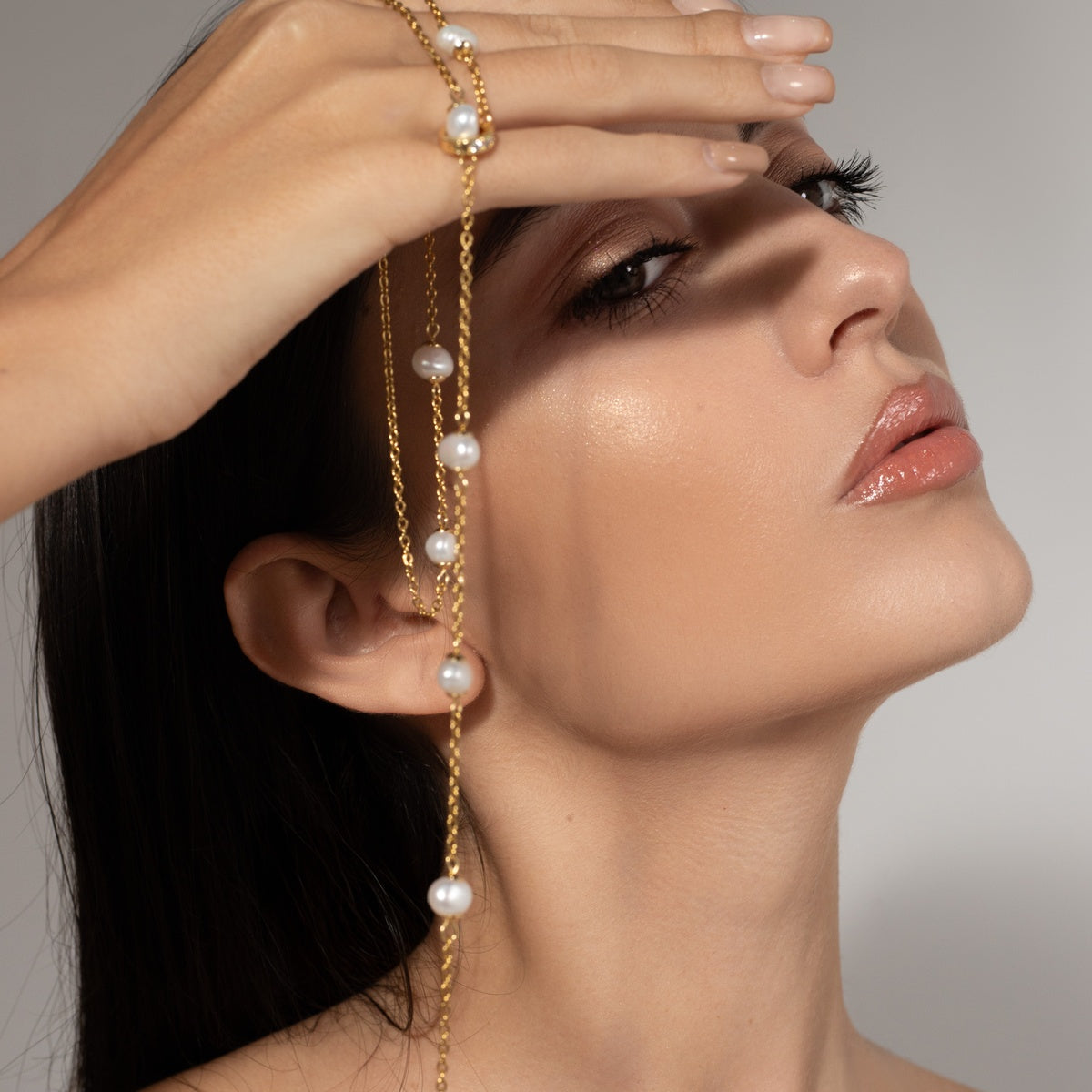 Premium Asymmetrical Pearl Necklace