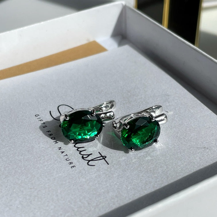 Emerald stud earrings