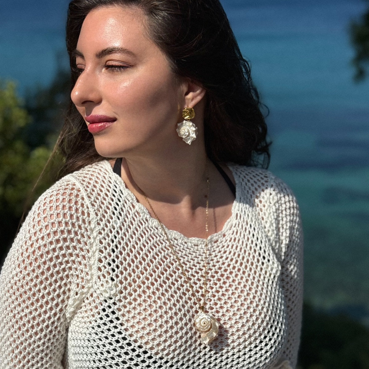 Natural Shell Pendant Necklace