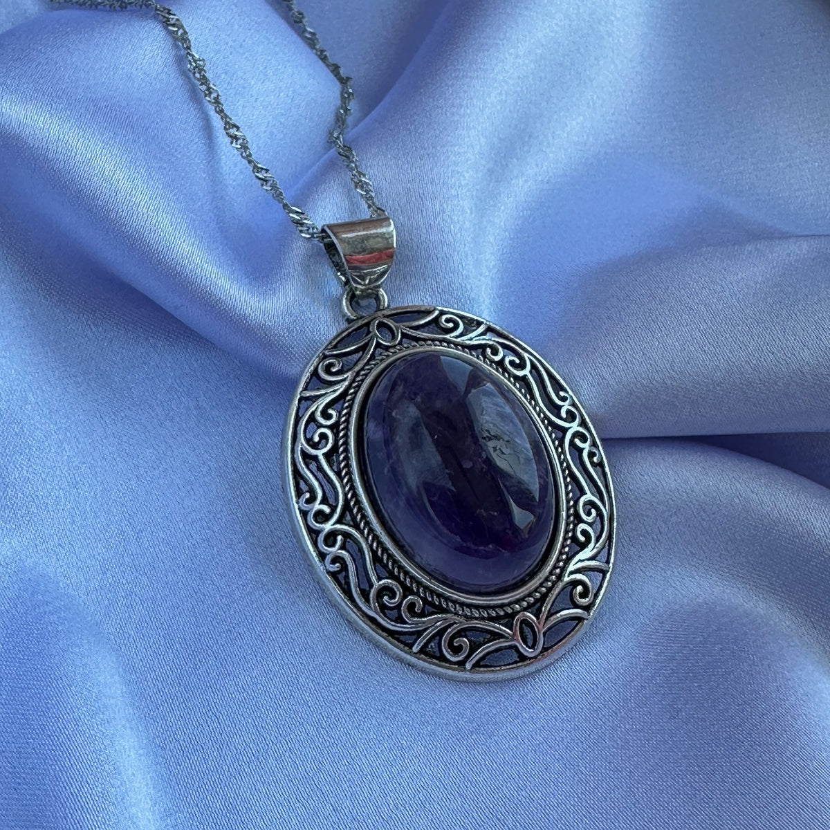 Vintage Floral Frame Gemstone Necklace | Natural Stone Pendant