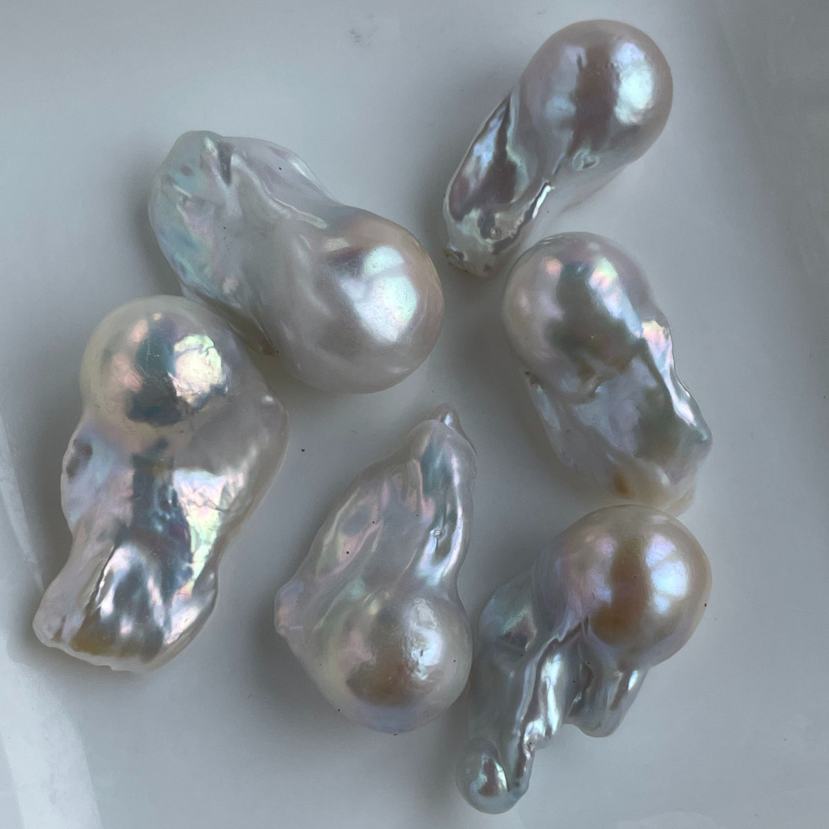 Natural Baroque Pearl pendant 3cm