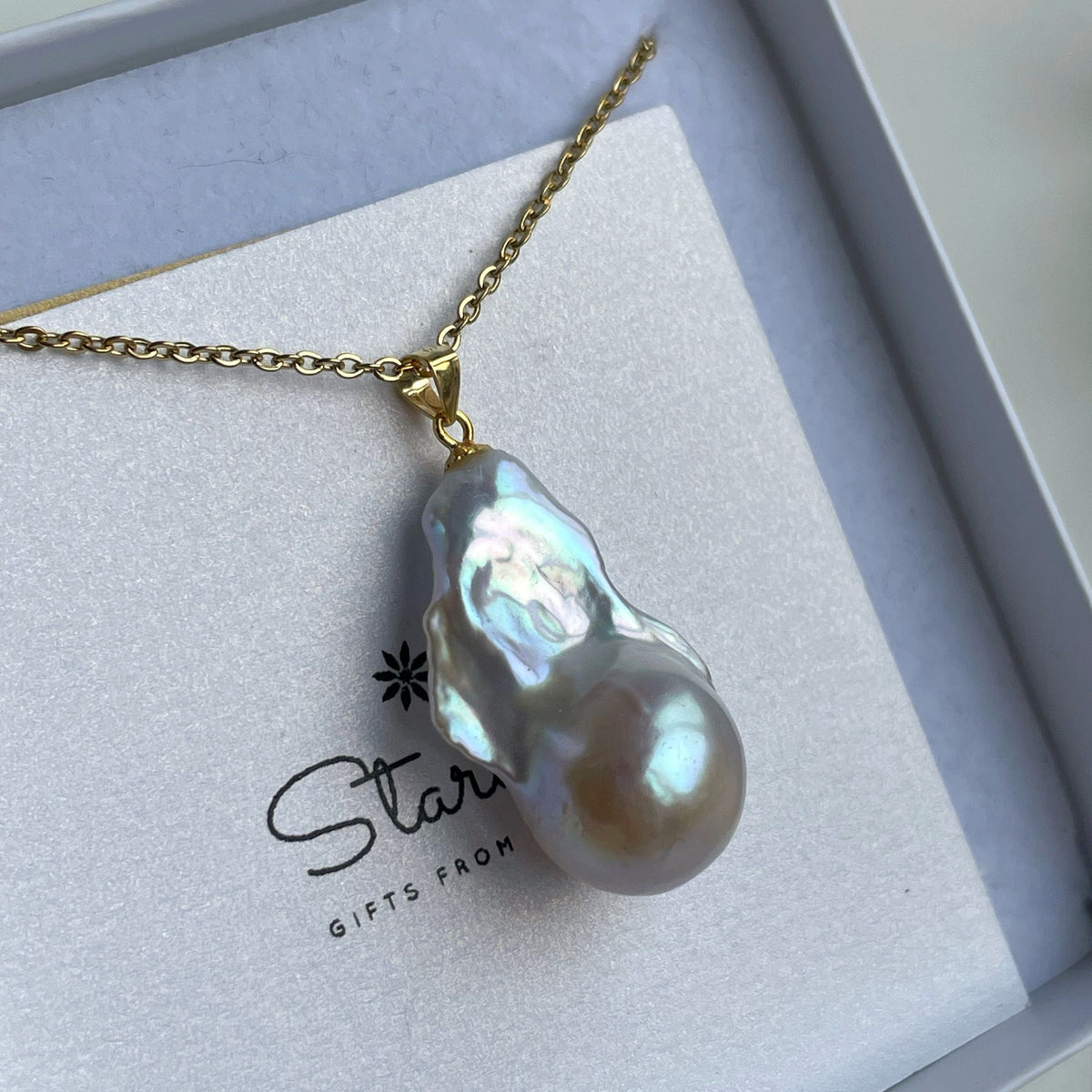 Natural Baroque Pearl pendant 3cm