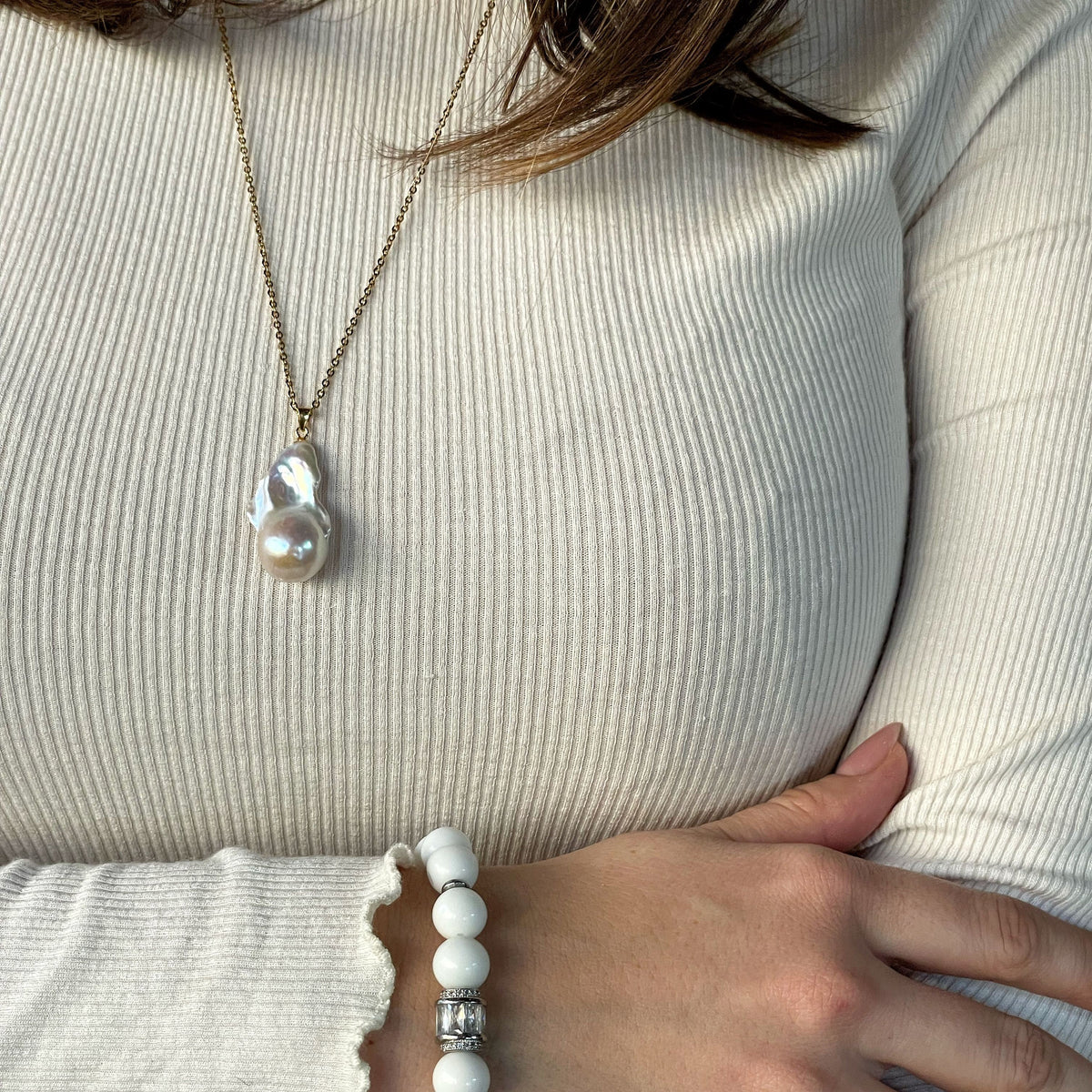 Natural Baroque Pearl pendant 3cm