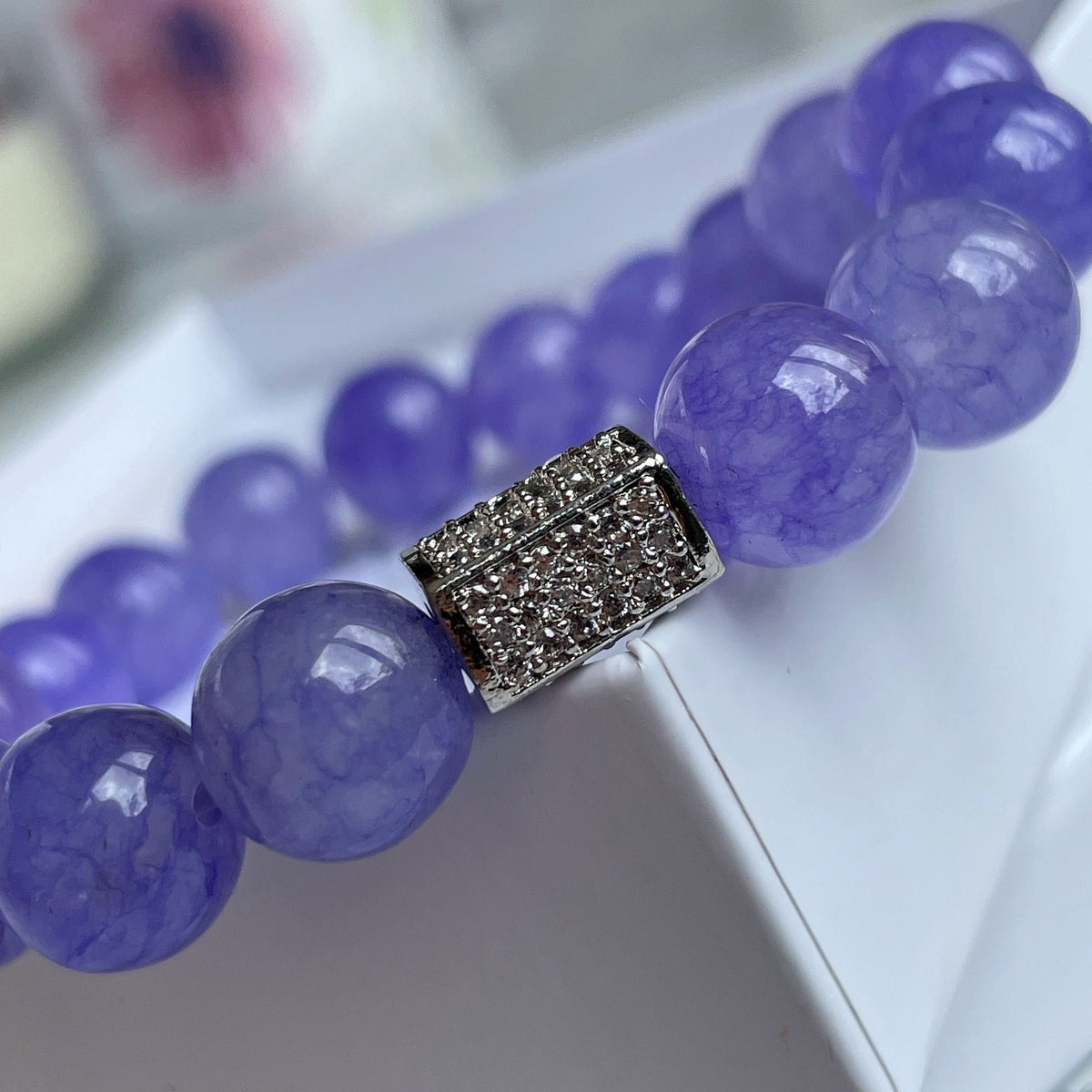 Lavender Jade beaded bracelet