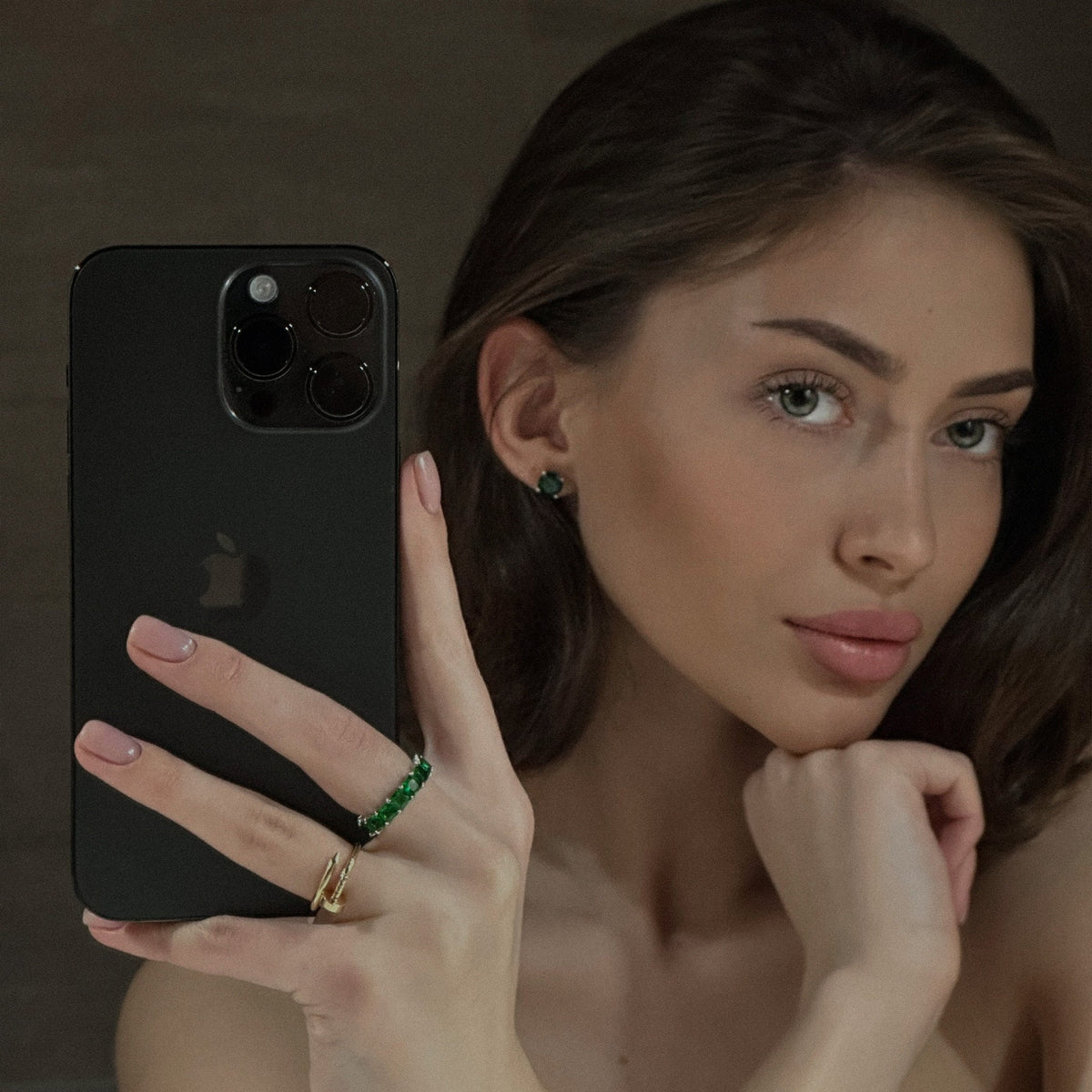 Emerald stud earrings