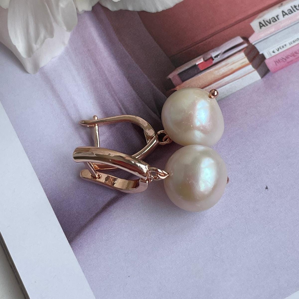 Natural creamy Akoya Pearl Earrings 10mm rose gold