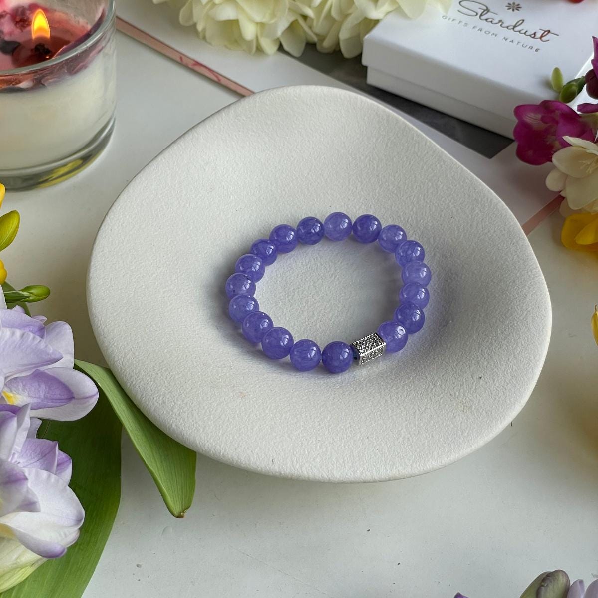 Lavender Jade beaded bracelet