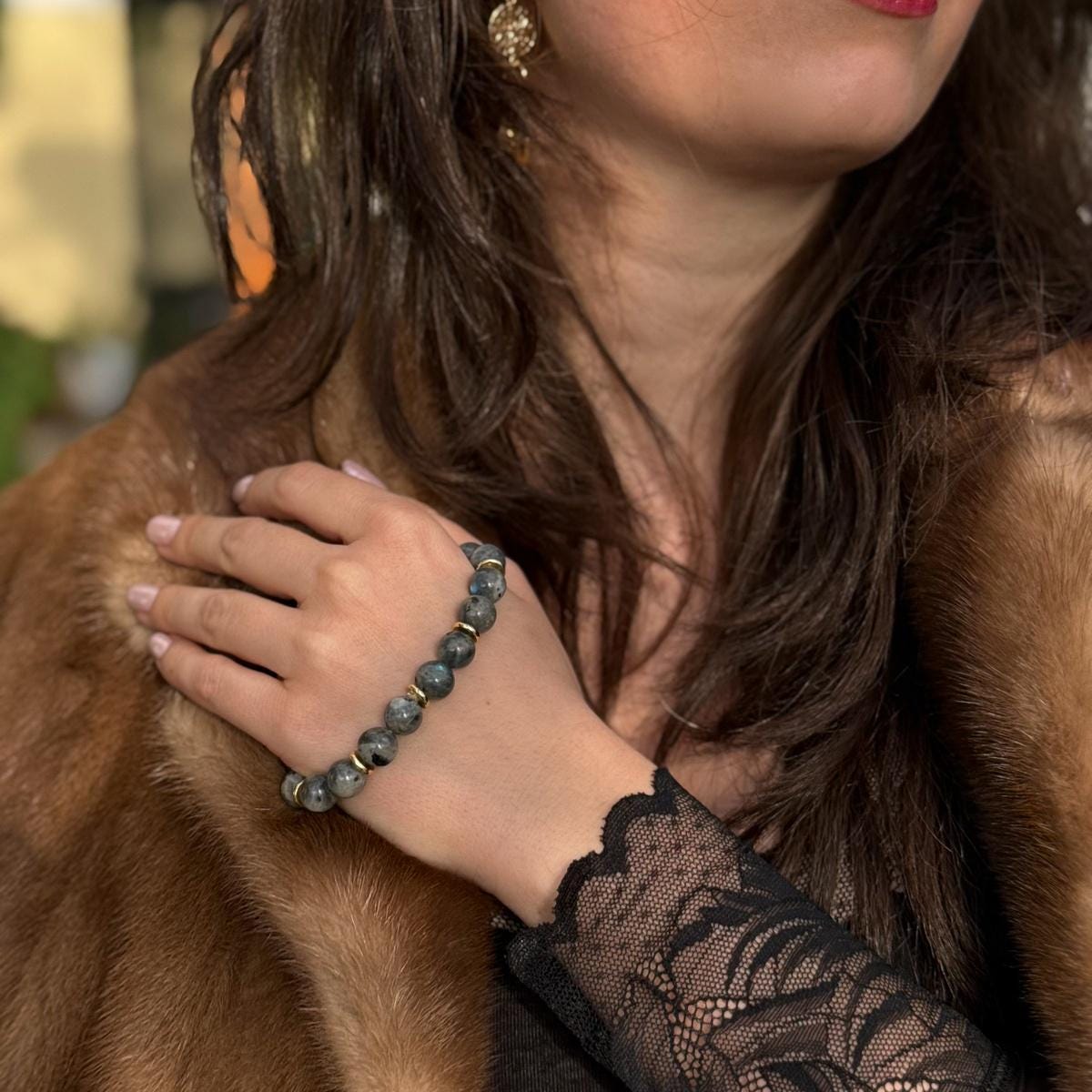 Luxury Labradorite bracelet with gold plated separators
