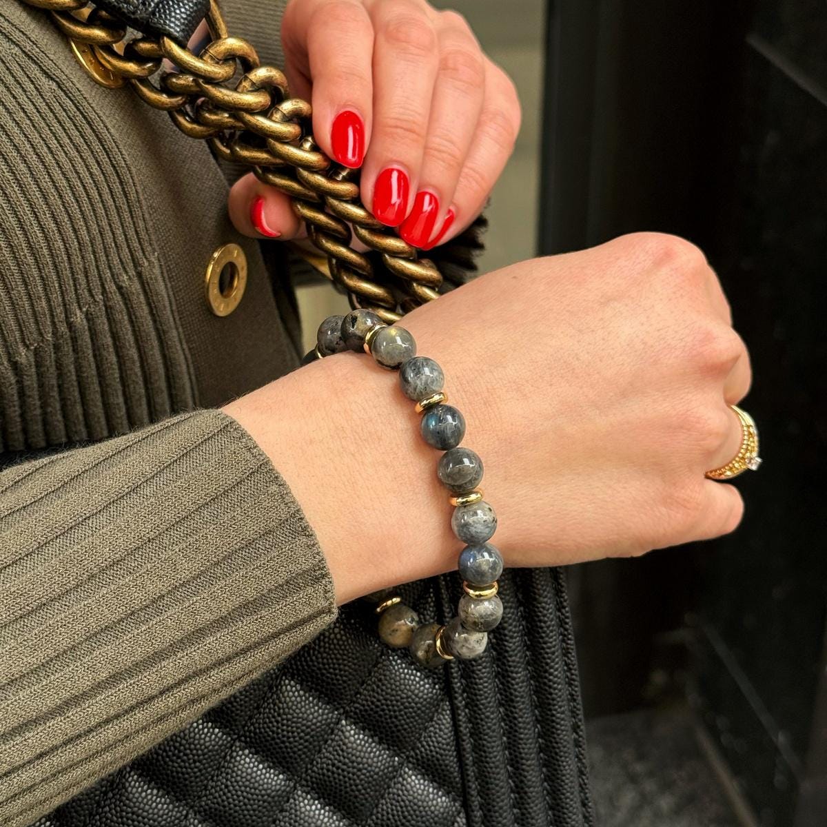 Luxury Labradorite bracelet with gold plated separators