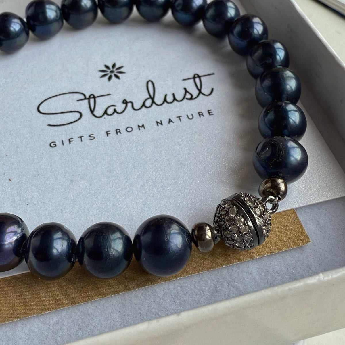 Elegant Black pearl bracelet