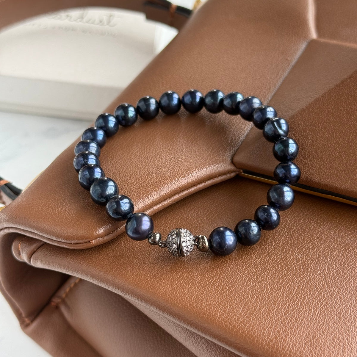 Elegant Black pearl bracelet