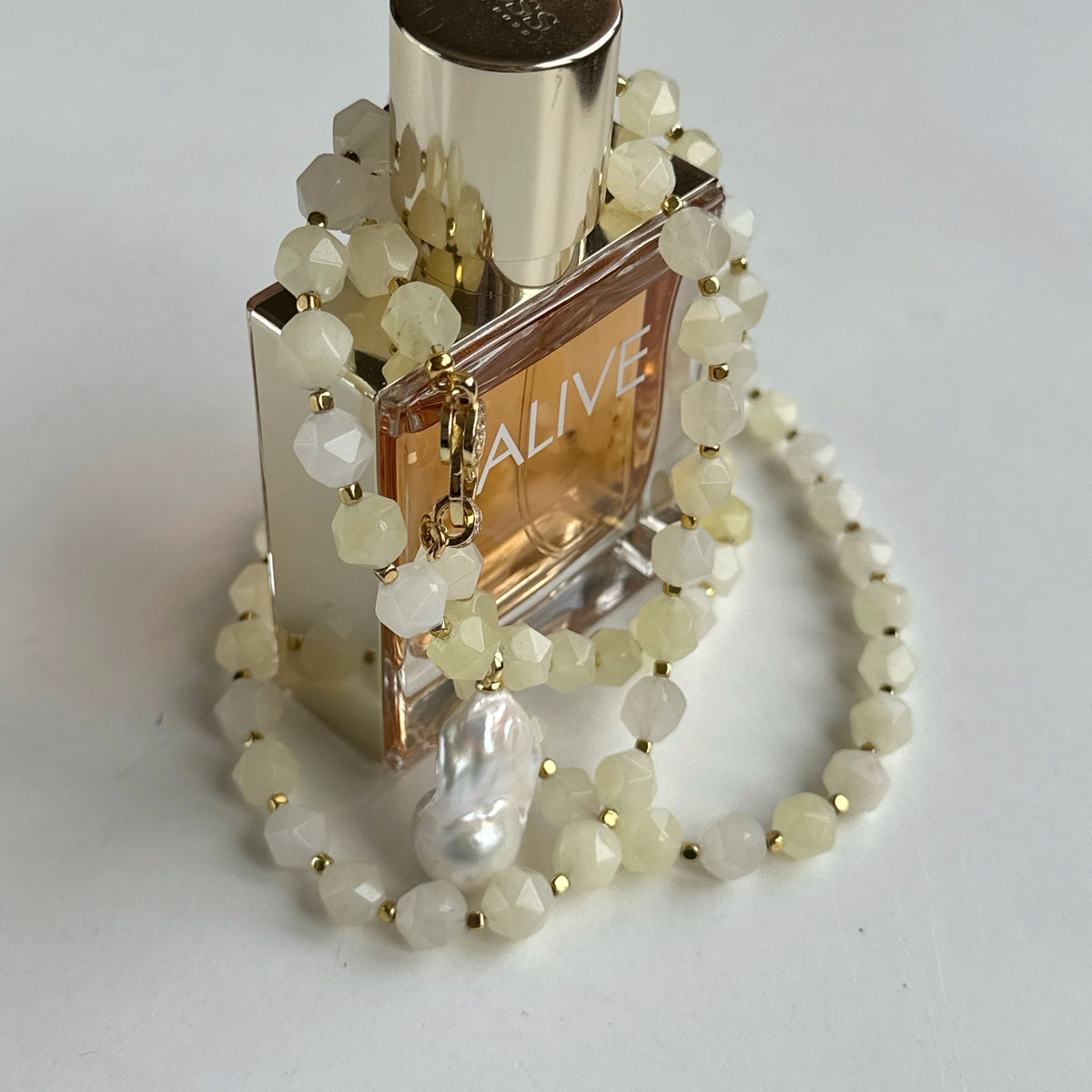Long Yellow Agate Necklace with Baroque Pearl