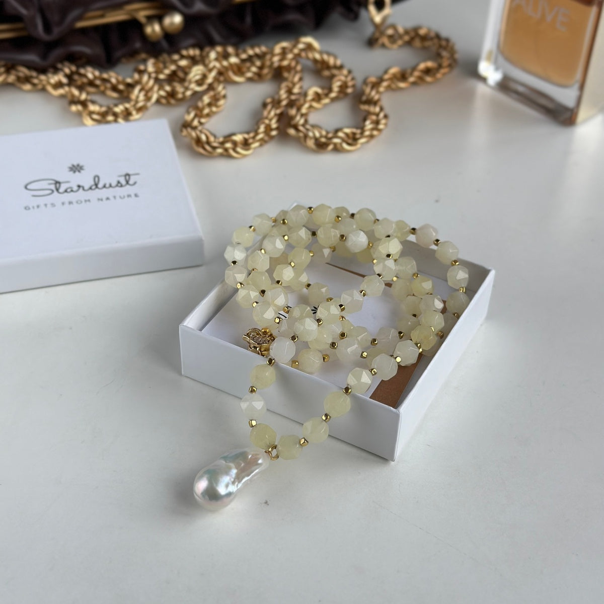 Long Yellow Agate Necklace with Baroque Pearl