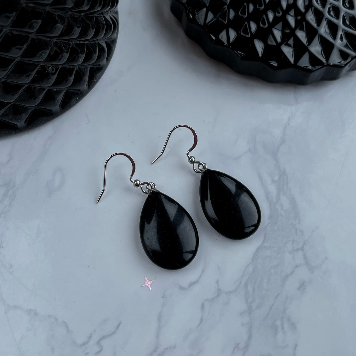 Simple Obsidian drop earrings