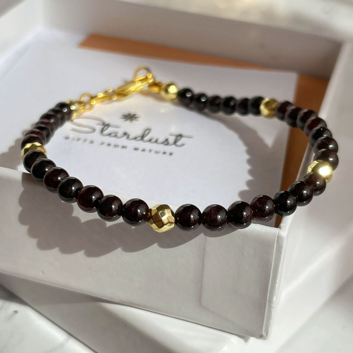 Skinny beaded Garnet bracelet with gold hematite 5mm