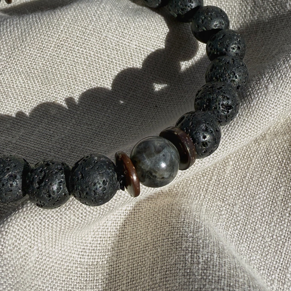 Men’s Lava Stone & Labradorite Bracelet | Coconut Wood