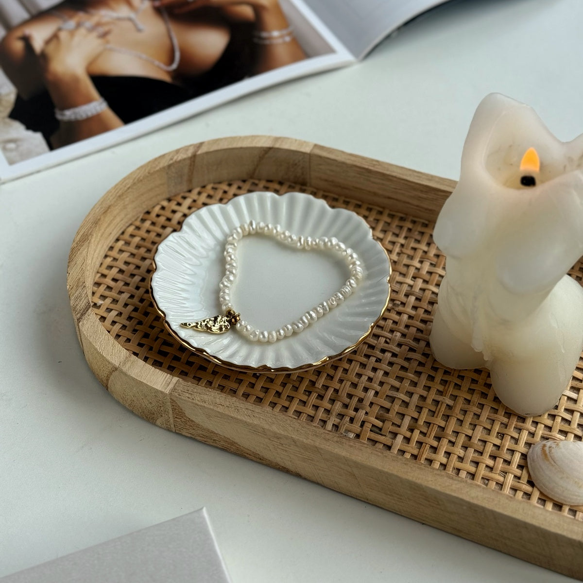ANGEL | Freshwater Pearl Bracelet with Gold Feather Charm