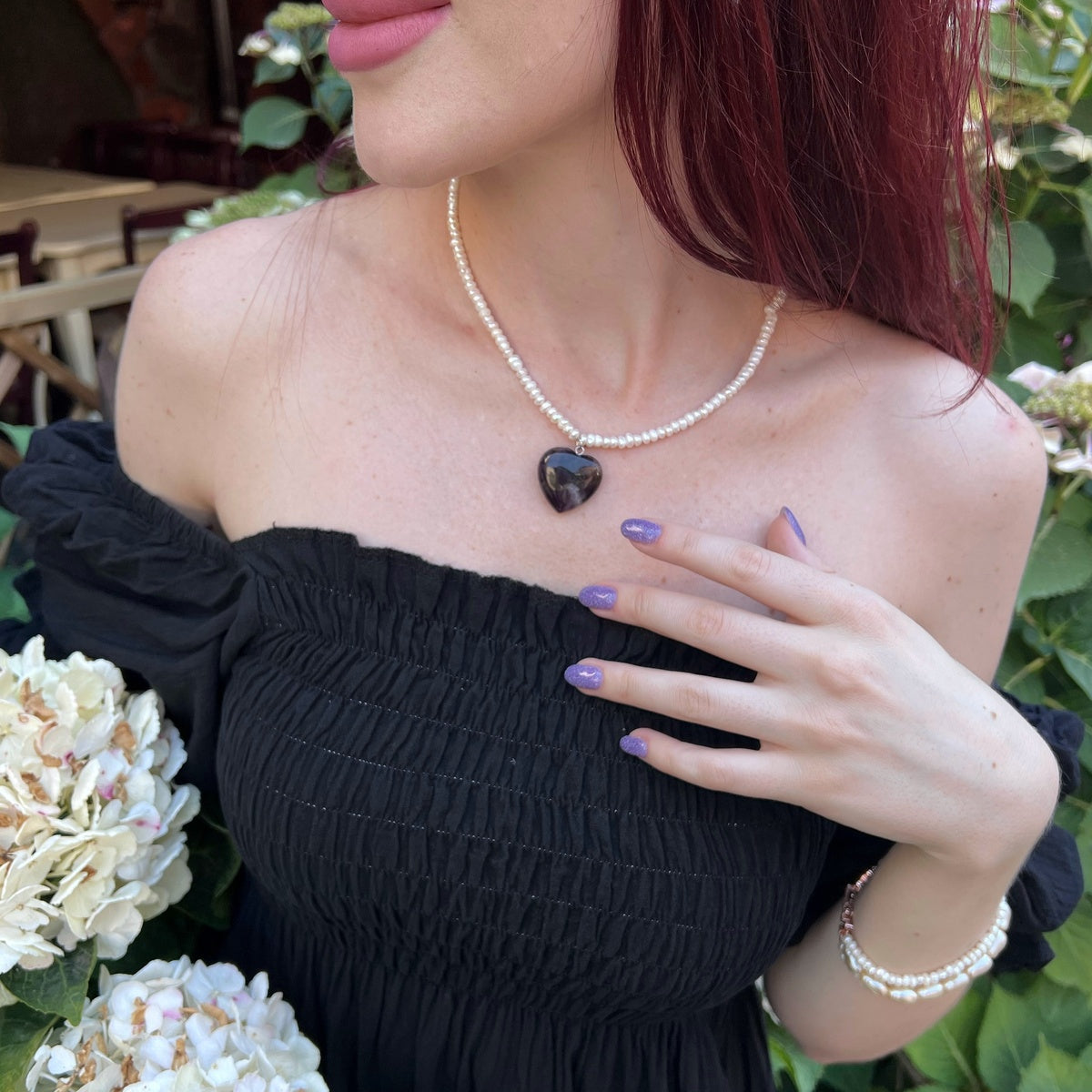 White pearl choker with natural amethyst heart
