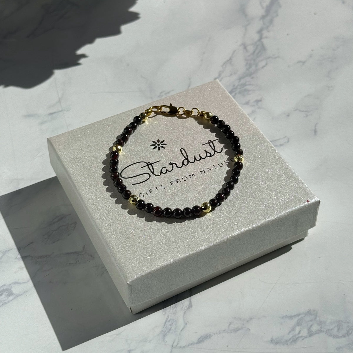 Skinny beaded Garnet bracelet with gold hematite 5mm