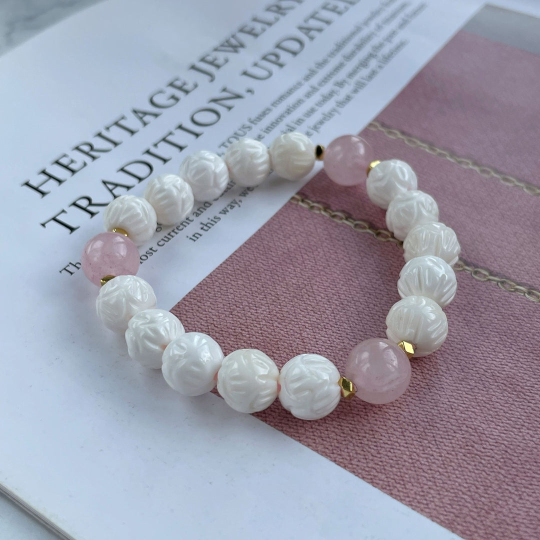 Natural White Tridacna Shell beaded bracelet