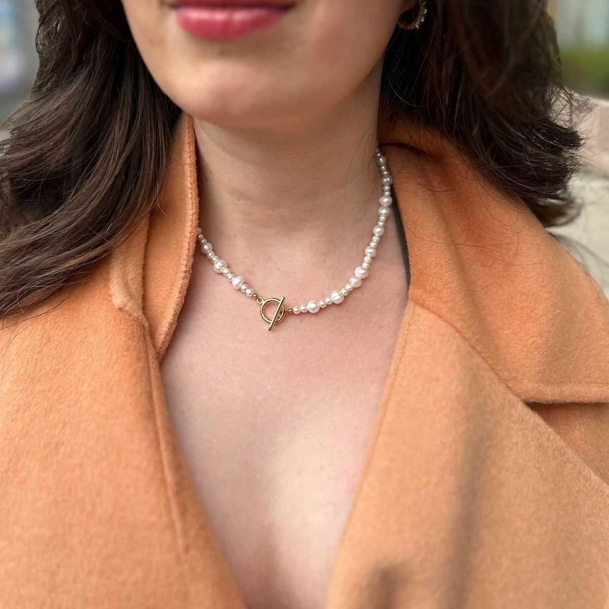 Stylish white pearl choker with toggle gold plated clasp