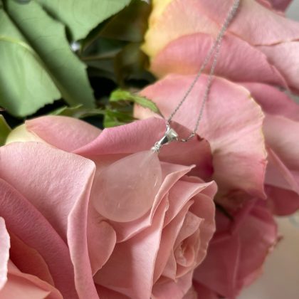 Rose Quartz pendant for woman
