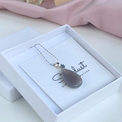 Gray agate necklace