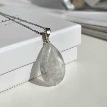 Natural Clear quartz pendant