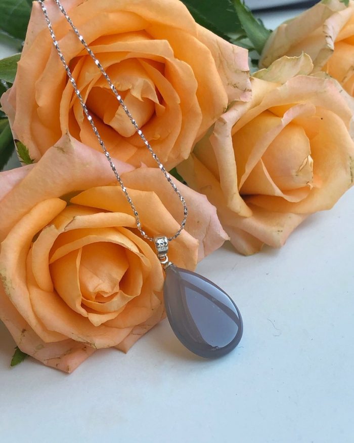 "Balance" Grey Agate pendant necklace - stylish minimal jewelry for woman