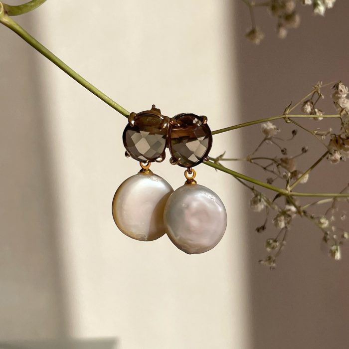 Brown crystal and Flat Pearl earrings