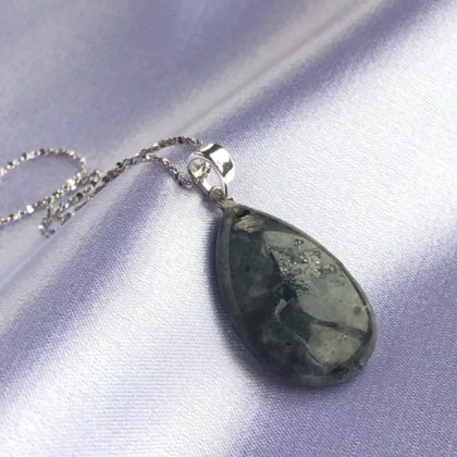 "Mystery" - Labradorite drop pendant necklace, spectrolite jewelry