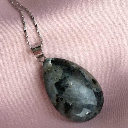 "Mystery" - Labradorite drop pendant necklace, spectrolite jewelry