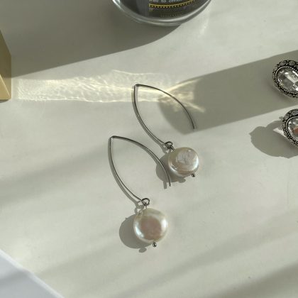 Wedding Flat Pearl earrings
