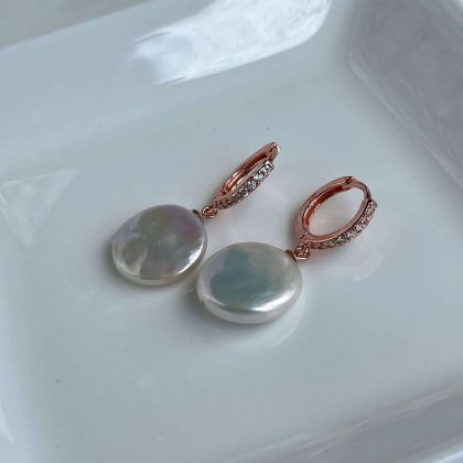 Natural flat pearl earrings