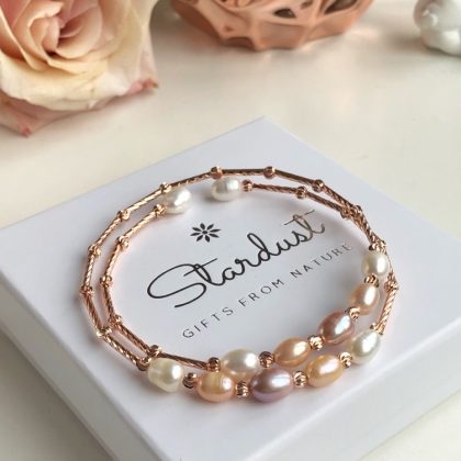 Elegant rose gold bracelet