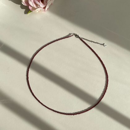 Minimalist garnet necklace
