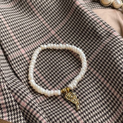 French style pearl bracelet