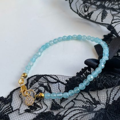 Minimalist Aquamarine bracelet