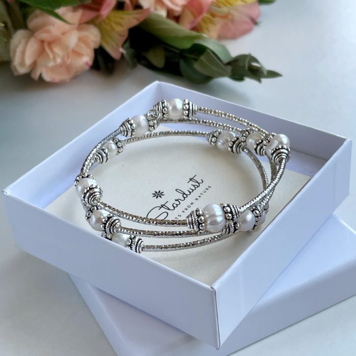 "Stunning" White pearl bracelet, Silver Bangle bracelet, wire pearl bracelet, bridesmaid gift