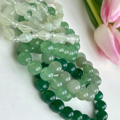Balance gemstone - Light Green Jade beaded bracelet for women, natural green bracelet for her, luxury gift