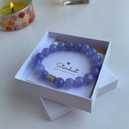 Purple jade beaded bracelet