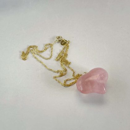 "Deep love" - Deep pink Rose Quartz Pendant, Madagascar Rose Quartz AAA+, gold chain