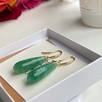 Long green chalcedony earrings