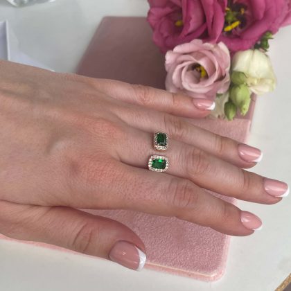 Elegant Green zircon ring
