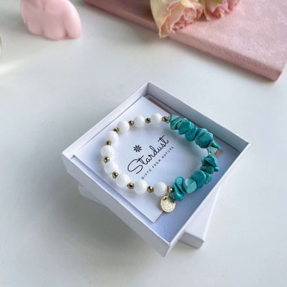 Turquosie and white agate bracelet